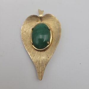 Goldtone Leaf Brooch with Green Stone Vintage